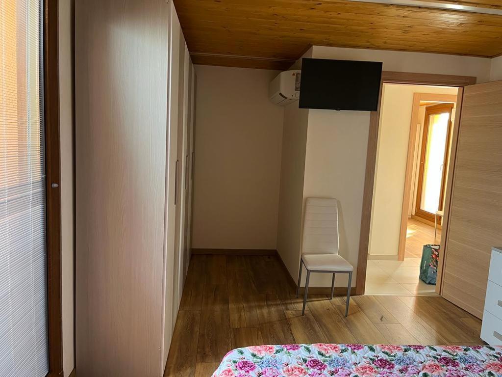 Perla Top Floor Apartment Sirmione Eksteriør billede