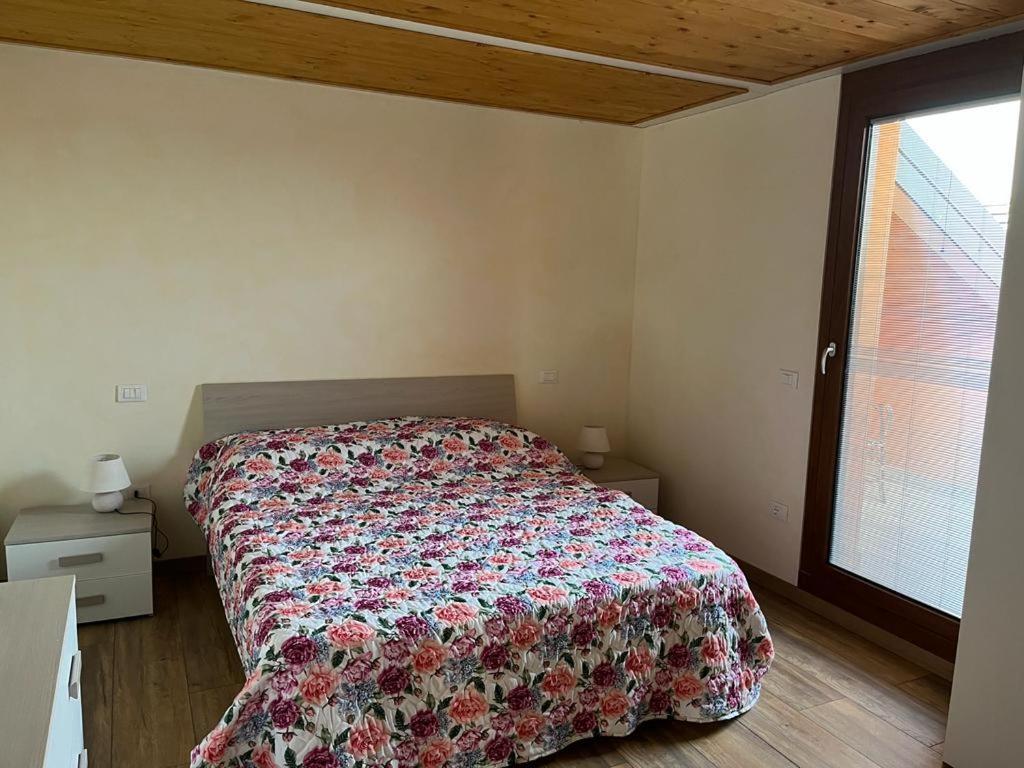 Perla Top Floor Apartment Sirmione Eksteriør billede