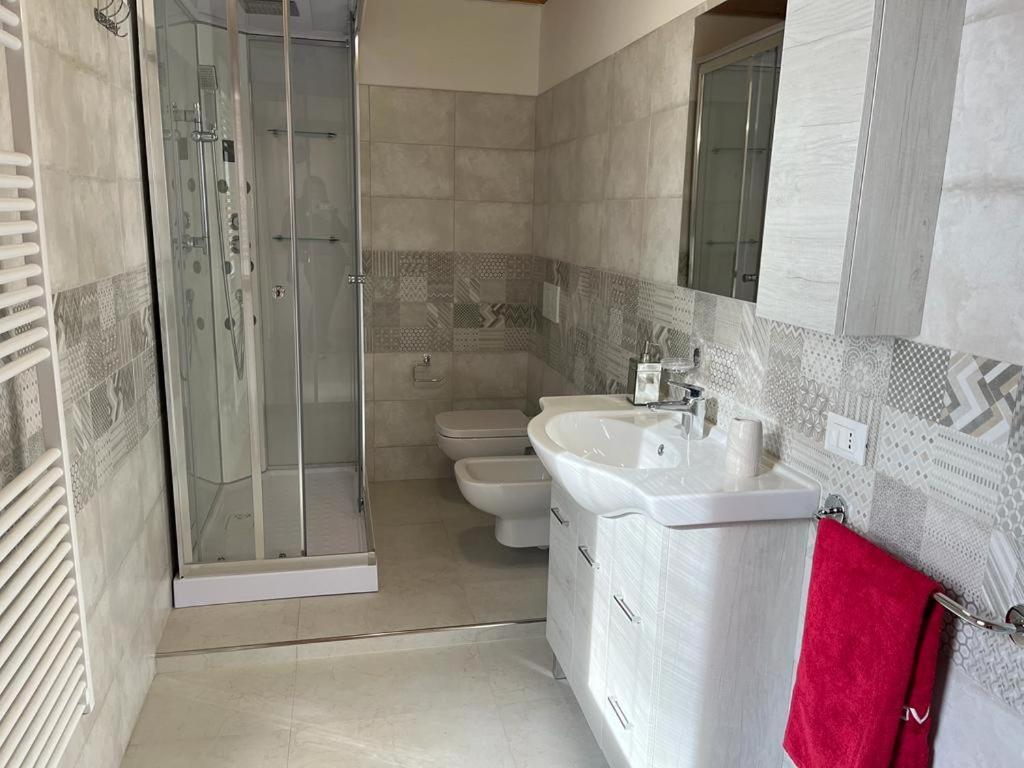 Perla Top Floor Apartment Sirmione Eksteriør billede
