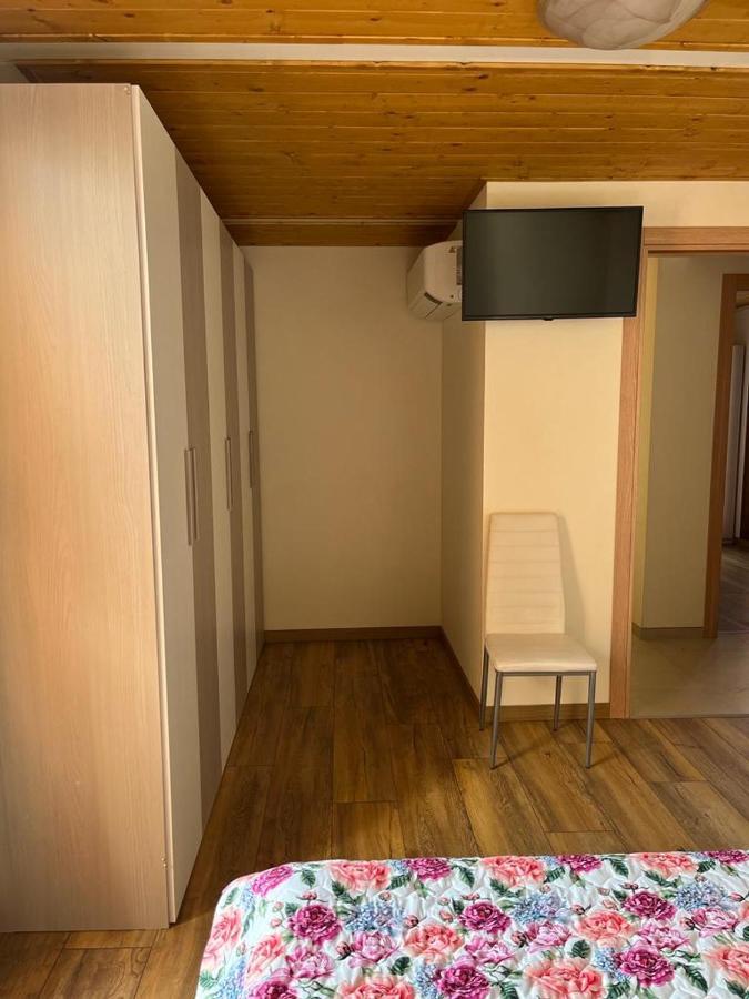 Perla Top Floor Apartment Sirmione Eksteriør billede